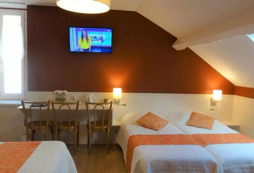 호텔 Hôtel Restaurant Chaleatsapet