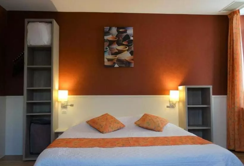 호텔 Hôtel Restaurant Chaleatsapet