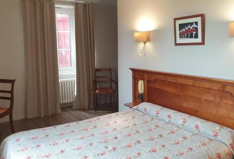 فندق Eskualduna Chez Katina