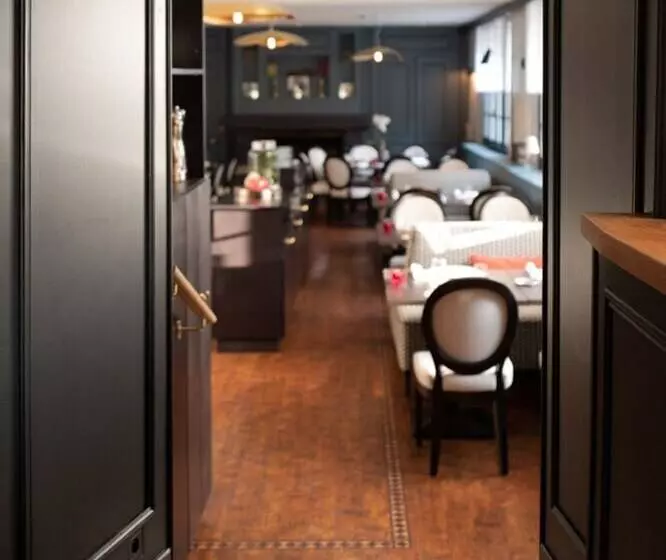 בית מלון כפרי Hostellerie De La Porte Bellon