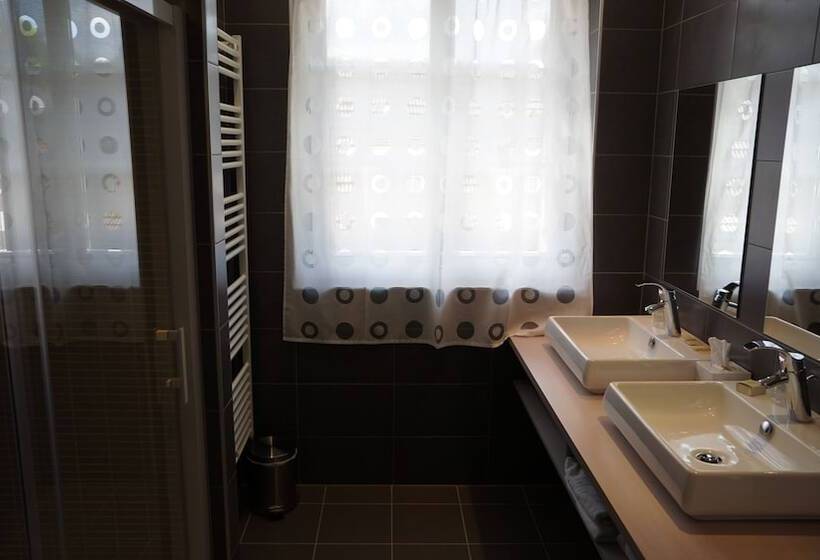 فندق Hostellerie De La Porte Bellon