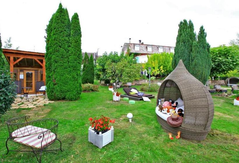 فندق Logis Hôtel Hostellerie Saint Jacques