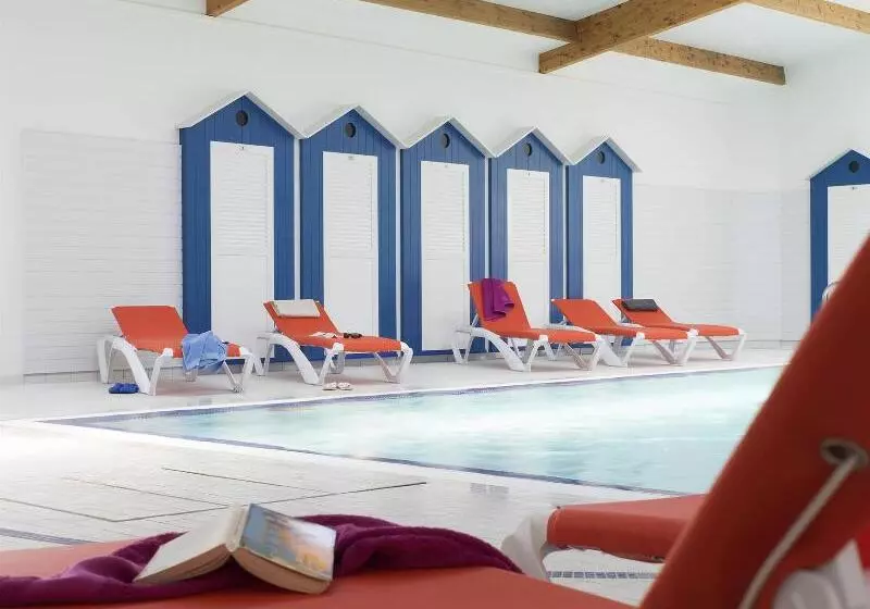 Отель Ibis Styles St Gilles Croix De Vie Centreville