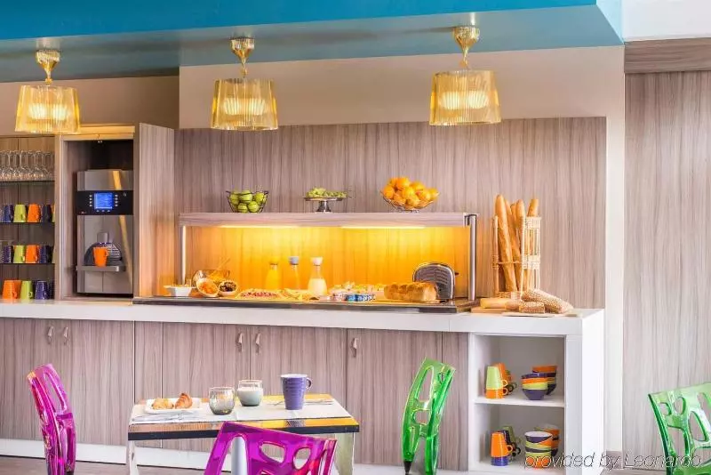 Отель Ibis Styles St Gilles Croix De Vie Centreville