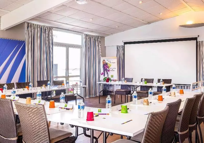 Отель Ibis Styles St Gilles Croix De Vie Centreville