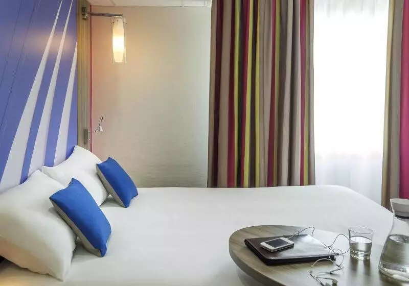Отель Ibis Styles St Gilles Croix De Vie Centreville