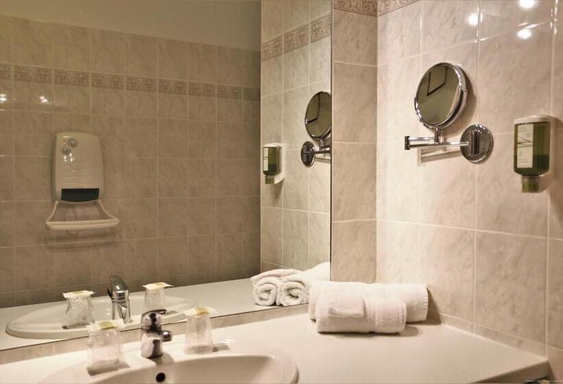 فندق Logis Hôtel Restaurant La Mère Biquette