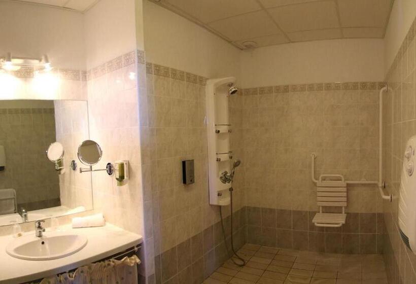 فندق Logis Hôtel Restaurant La Mère Biquette