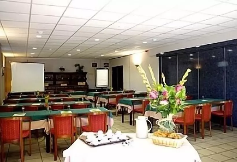 בית מלון כפרי Le Chatard