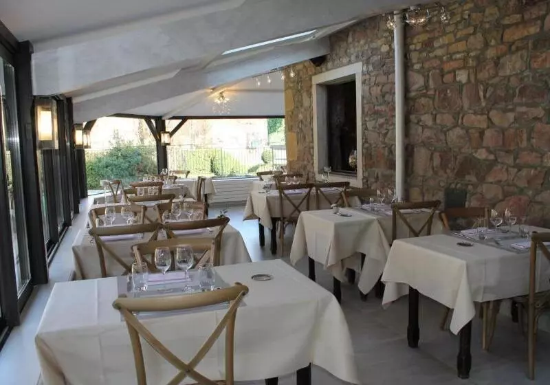 בית מלון כפרי Hôtel Restaurant Le Moulin De Saint Verand