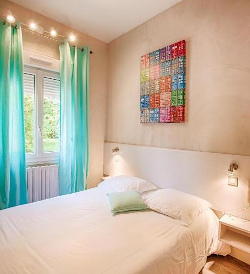 Отель L'Ile de Sees