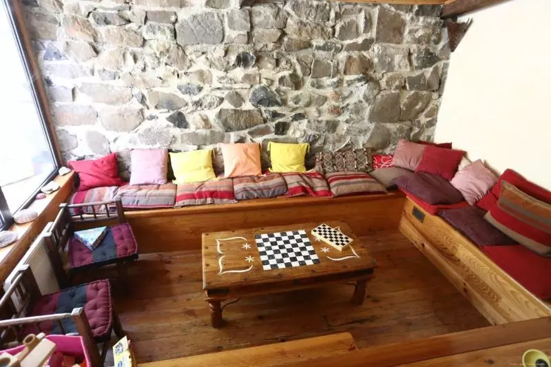 Отель Logis Hôtel Restaurant La Mère Biquette