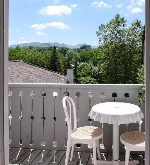 Hotelli Hôtel Piellenia