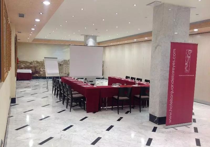 酒店 San Juan De Los Reyes