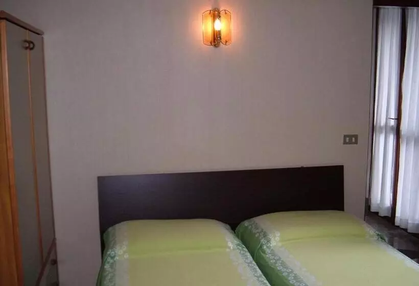 モーテル Albergo Luca