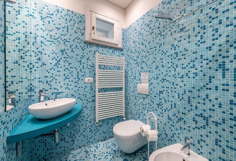 Hanging Garden With Air Conditioning