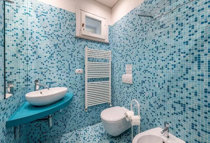 Hanging Garden With Air Conditioning