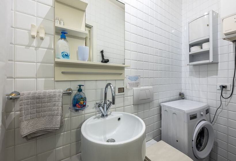 Hanging Garden With Air Conditioning