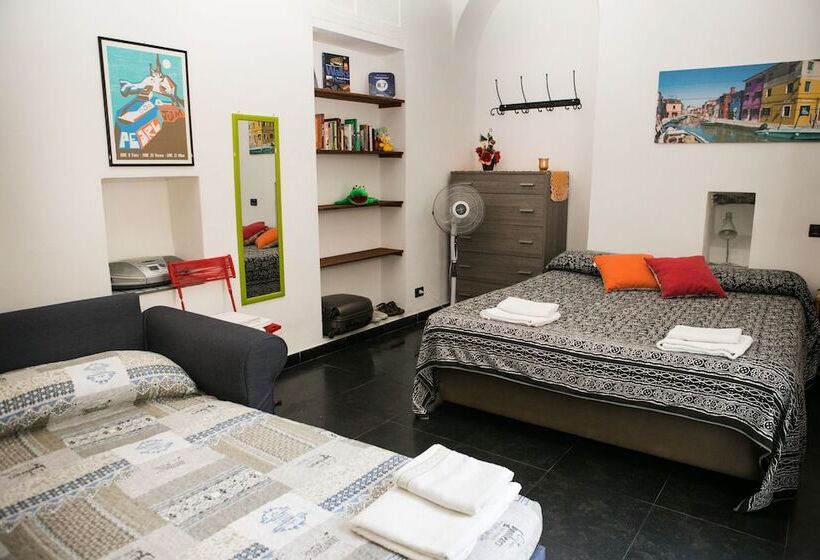 Hanging Garden With Air Conditioning