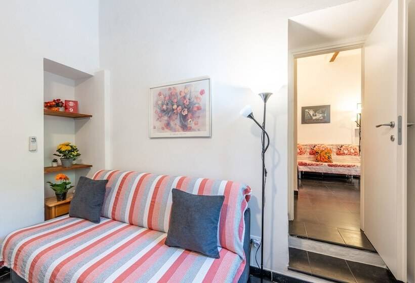 Hanging Garden With Air Conditioning