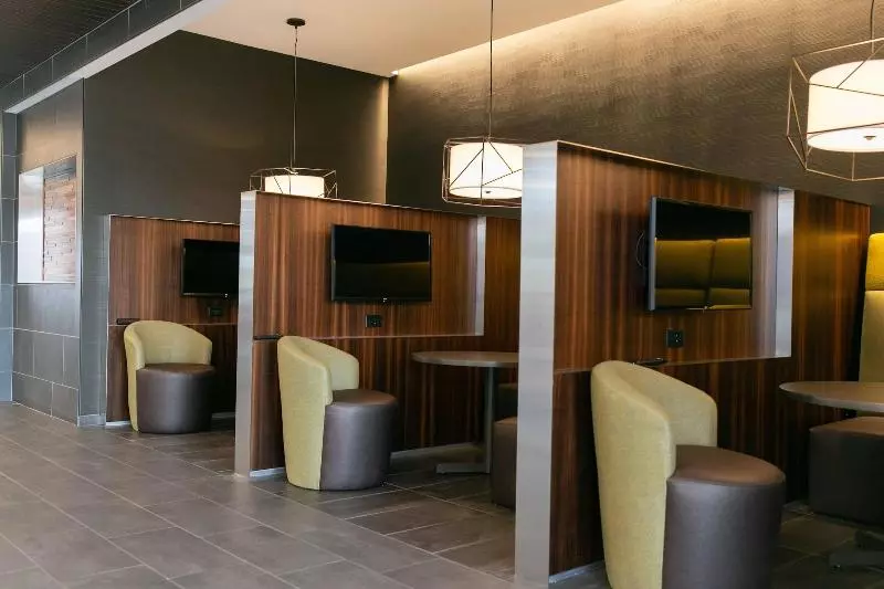 ホテル Courtyard Elkhart