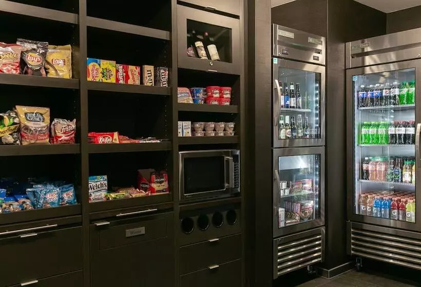 ホテル Courtyard Elkhart