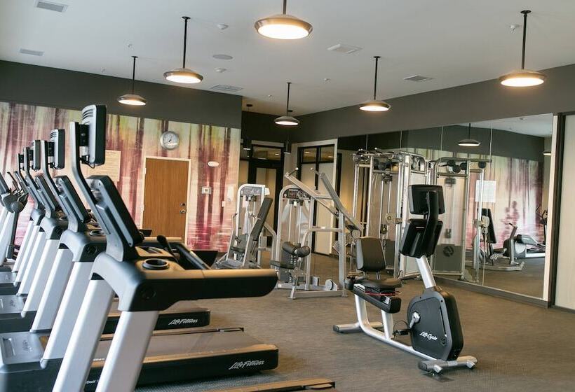 هتل Courtyard Elkhart