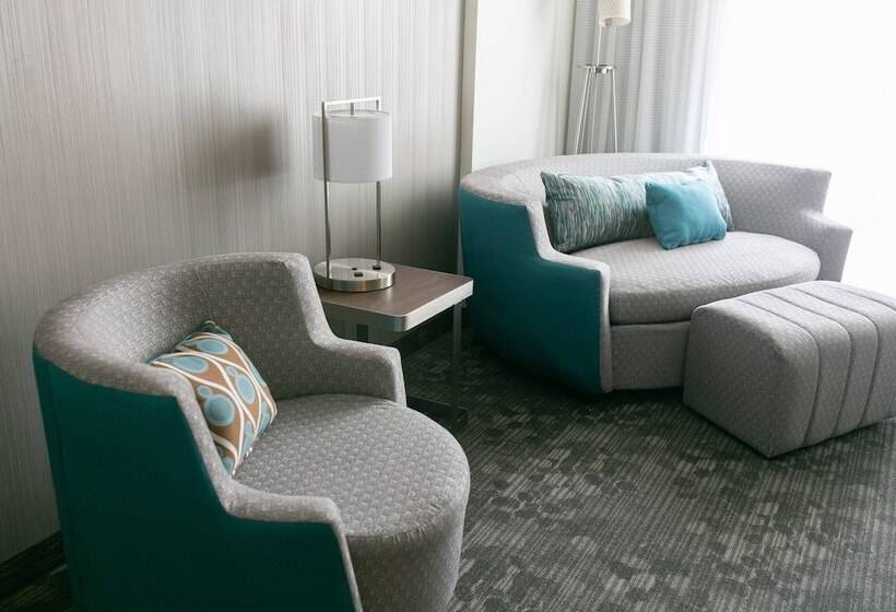 هتل Courtyard Elkhart