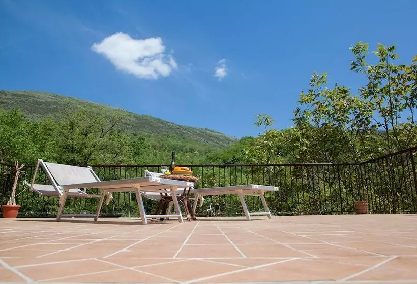 Maaseutuhotelli Agriturismo La Sfruscià