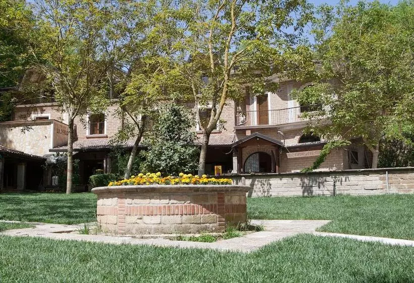 Maaseutuhotelli Agriturismo La Sfruscià