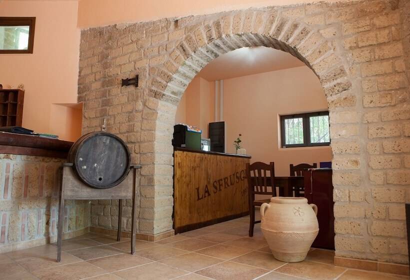 בית מלון כפרי Agriturismo La Sfruscià