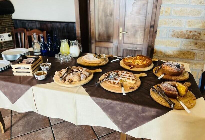 בית מלון כפרי Agriturismo La Sfruscià