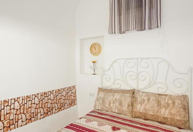 پانسیون San Nicola Clemente Private Room