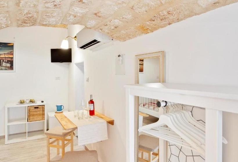 پانسیون San Nicola Clemente Private Room