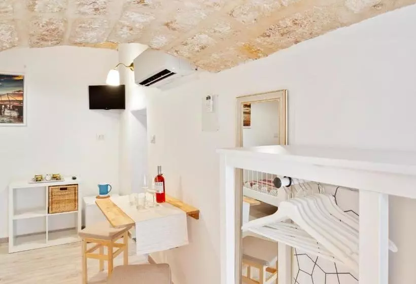 پانسیون San Nicola Clemente Private Room