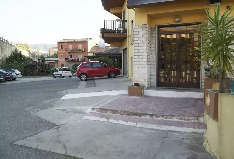 Aamiaismajoitus (B&B) La Perla Del Sole