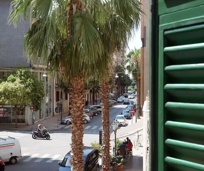 تختخواب و صبحانه Magdahause