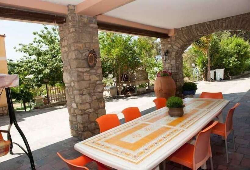 Bed and Breakfast Nel Giardino Dei Limoni