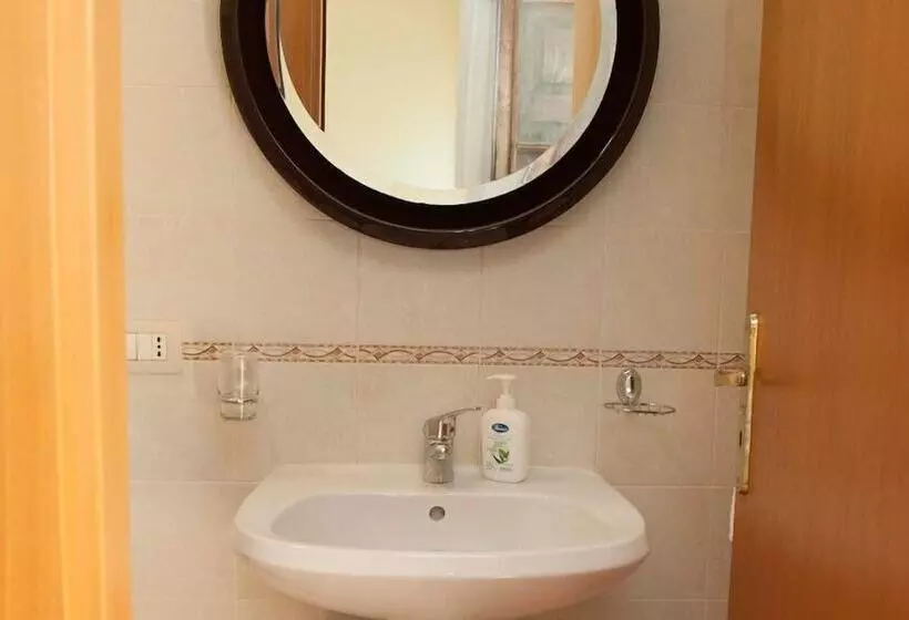 Aamiaismajoitus (B&B) Nel Giardino Dei Limoni