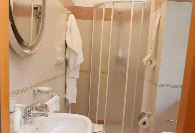 Aamiaismajoitus (B&B) Nel Giardino Dei Limoni