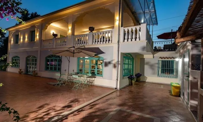 Aamiaismajoitus (B&B) Villa Primaluce