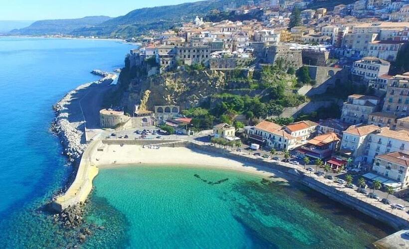 تختخواب و صبحانه Villa Primaluce