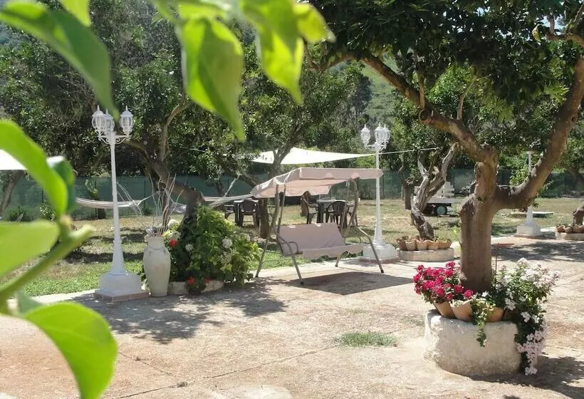 Aamiaismajoitus (B&B) Villa Primaluce