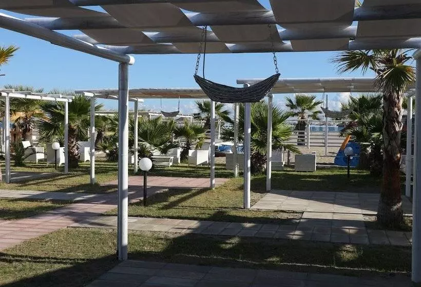 Hostelli Torquemada Beach Club