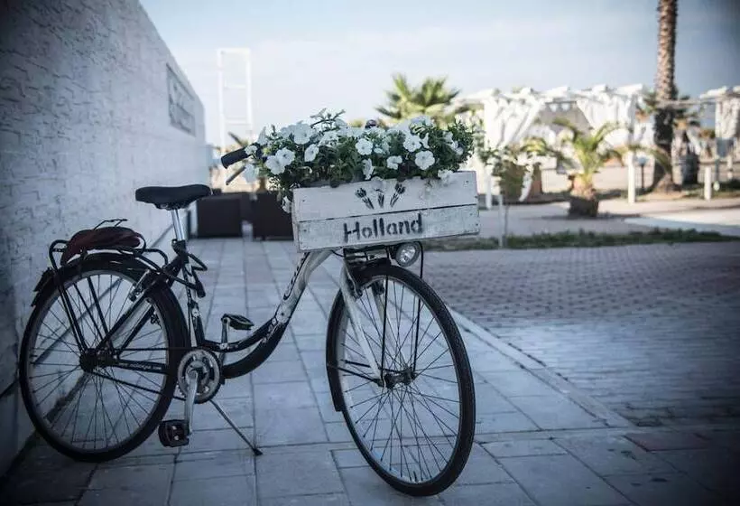 Hostelli Torquemada Beach Club