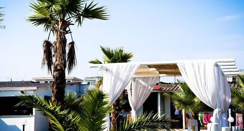 Hostal Torquemada Beach Club