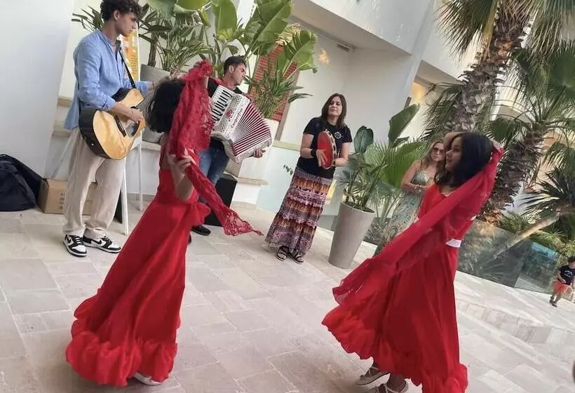 Hotelli Club Poseidone Beach Resort