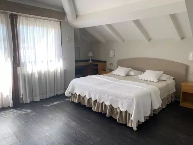 Hotelli Comano Cattoni Holiday