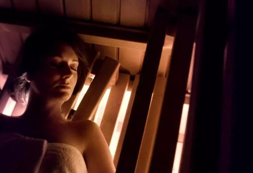 Hotelli Comano Cattoni Holiday