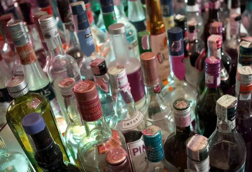 Hotelli Comano Cattoni Holiday